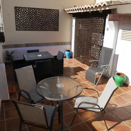 No.5b - Lovely With A/c In The Centre Of The Old Town *